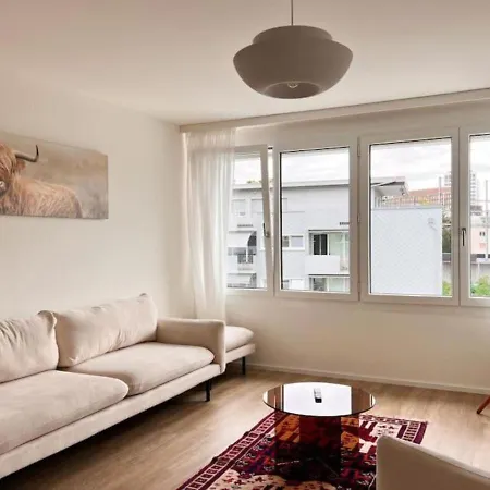 Exclusive Floor For 10 Guests -30- Apartment
